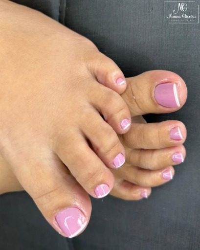 Pedicure — trabalho da Espaço Nanna Oliveira